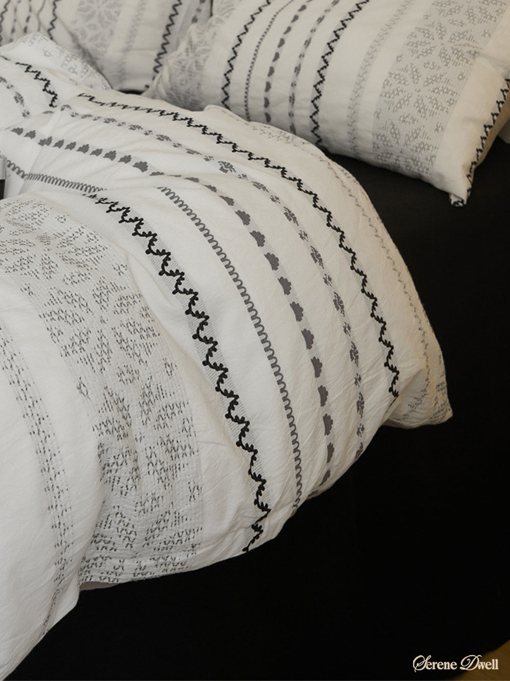 Adriana Jacquard Bedding Set